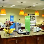 Hampton Inn Raleigh/Town Of Wake Forest 